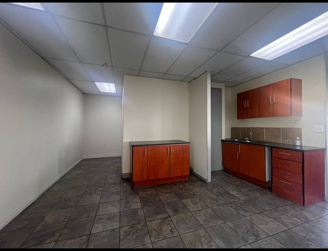 235M² OFFICE TO LET IN MEYERSDAL